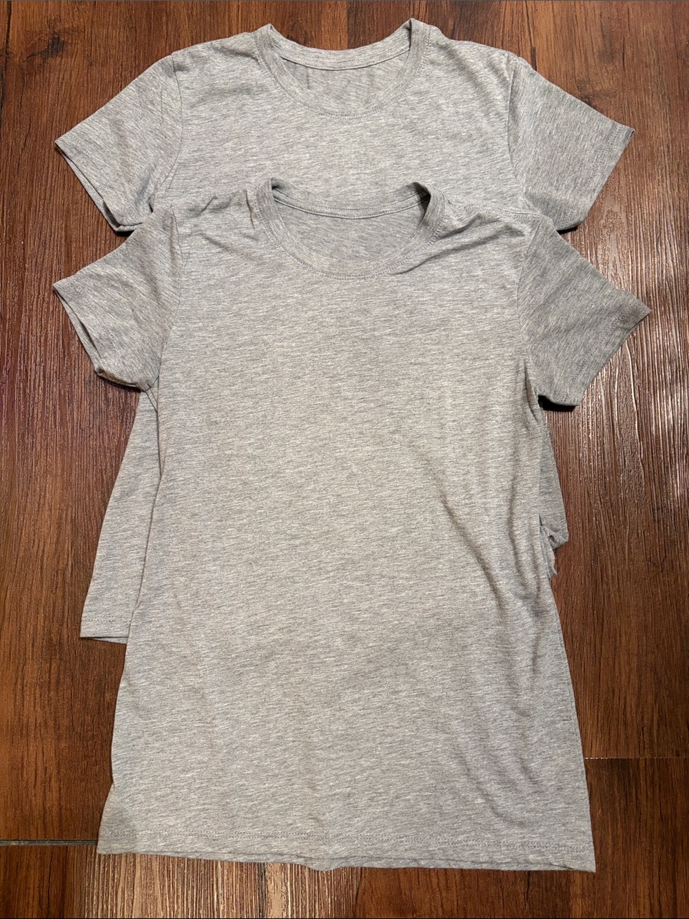 Everyday Women's Crew Neck 2 Tees - heather Gray sz M cotton blend